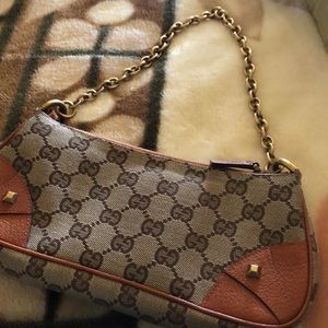 Beige Gucci small handbag